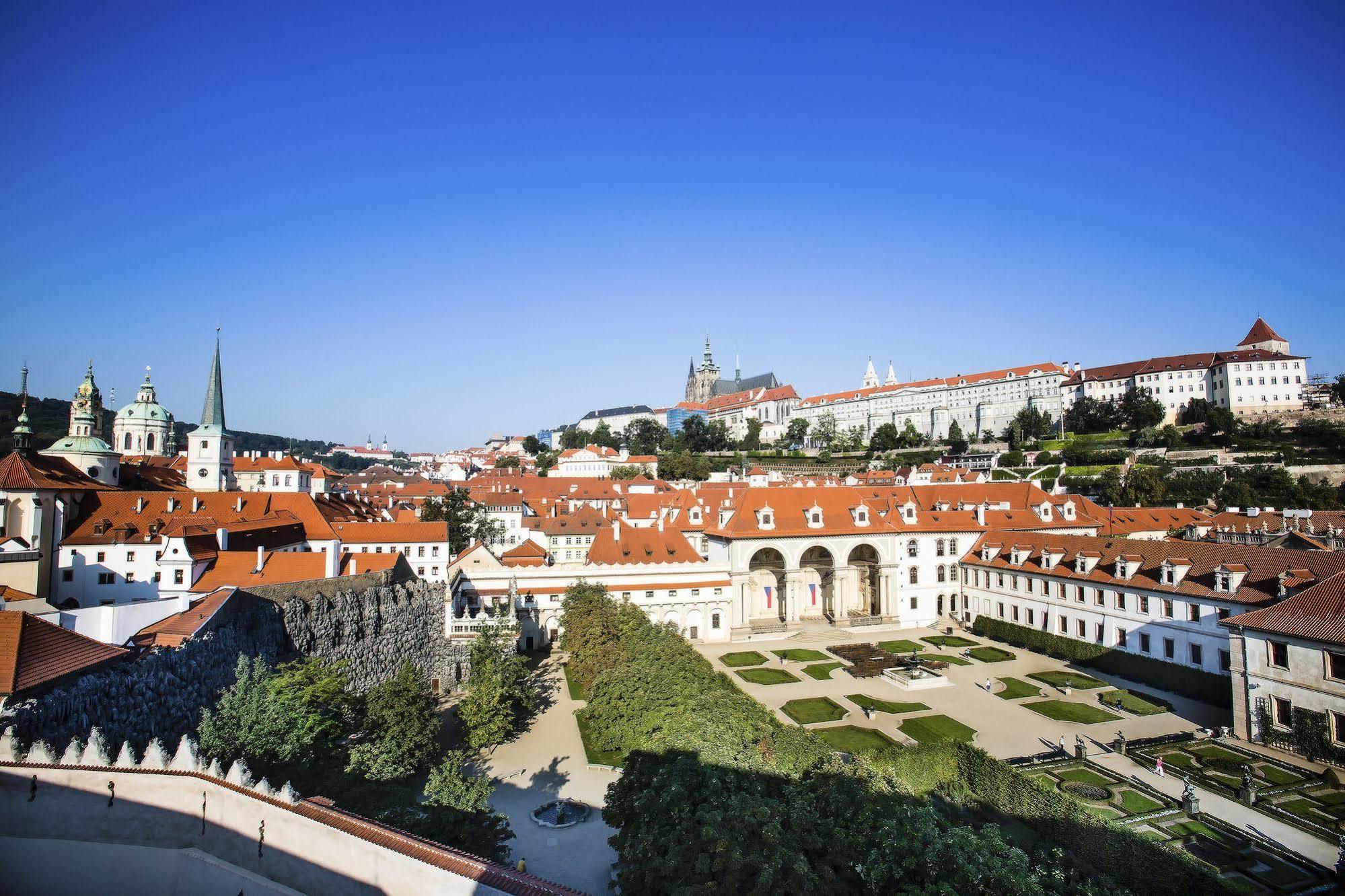 Luxury Family Hotel Royal Palace Prague Luaran gambar