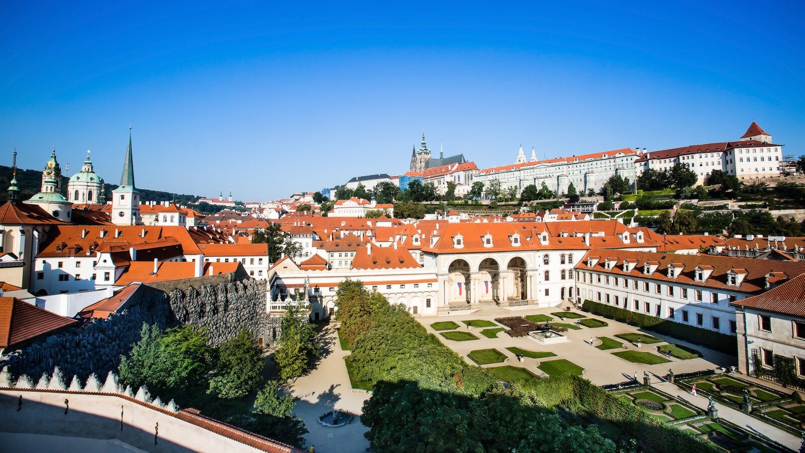 Luxury Family Hotel Royal Palace Prague Luaran gambar Melk Abbey
